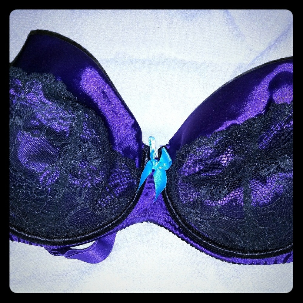 44 DD bra